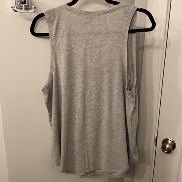 Embroidered Grey tank top with flowers size XL - Picture 4 of 4